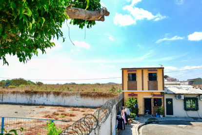 El Ministerio de Infraestructura y Transporte no ha transparentado cuánto pagarán por los predios de los lotes vacíos de las empresas privadas de la familia del presidente Daniel Noboa.