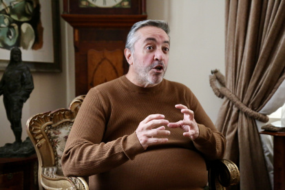 El estudio jurídico del abogado Ramiro García representa al alcalde Aquiles Álvarez.