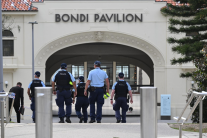 Autoridades avanzan en las investigaciones del ataque ocurrido en la playa Bondi.