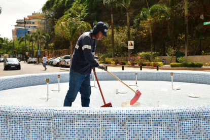 La pileta había sido recientemente restaurada junto con otras seis en la zona, con mantenimiento civil, eléctrico y de luminarias.