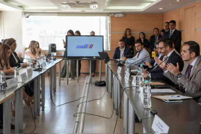 Montos de servicios y obligaciones que suben con el Salario Básico para 2026.