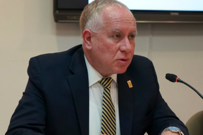 César Córdova, defensor del Pueblo, debe hacer el control a la declaratoria de reserva, según la Lotaip.