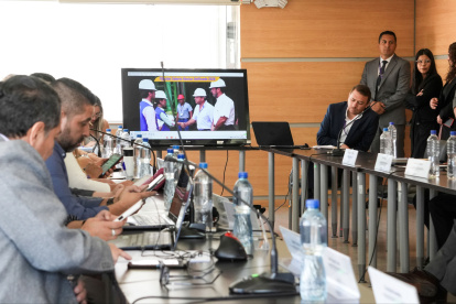 Una de las reuniones que hubo para determinar el nuevo salario básico para el 2026.