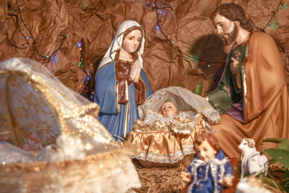 La novena inicia el 16 del mes de diciembre, 9 días antes del nacimiento del Niño Jesús.