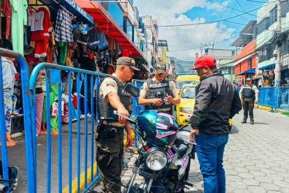 Este 16 de diciembre, la Policía realizó un operativo en Nueva Aurora, en el sur de Quito.