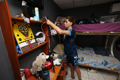 Christopher Paredes, seleccionado de patinaje, vive en la concentrado que la federación tiene en el COE.