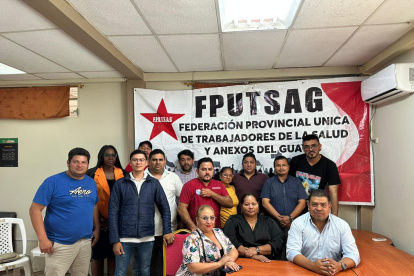 Dirigentes sindicales de la salud del Guayas anunciaron posibles movilizaciones tras una reunión sin acuerdos.