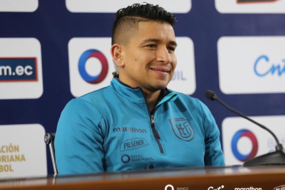 El defensor vistió la camiseta de la Selección de Ecuador en varias ocasiones.
