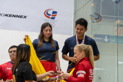 Una de las duplas tricolores en el podio Mundial de República Dominicana.