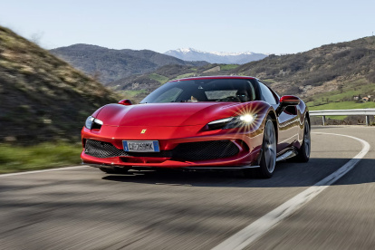 ¿Cómo encaja el Ferrari Elettrica (precio +500.000€) en la cautelosa estrategia de electrificación de la marca?