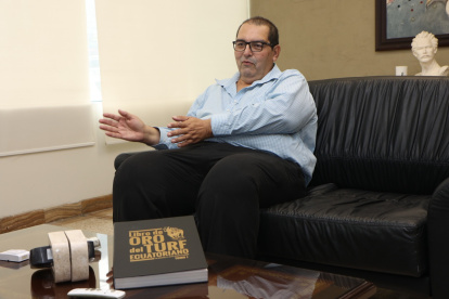 Xavier Muñoz fue uno de los colaboradores en los tomos hípicos.