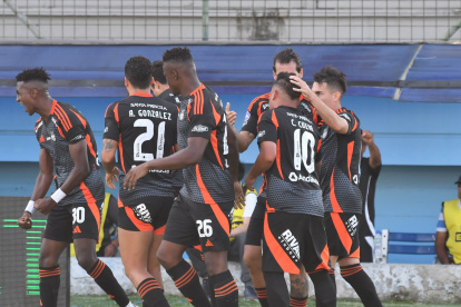 Emelec también depende de los resultados de sus rivales.