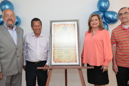 Germán Arteta, José Villón, Kattya Murrieta y Javier Véliz.