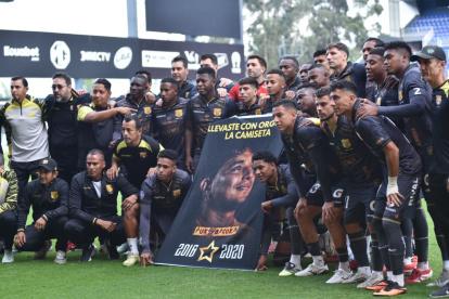 Mario Pineida, presente sin estar: el homenaje que rompió corazones.