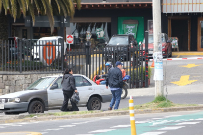 Operativos. La Policía Nacional ha intensificado los operativos a vehículos motorizados que circulan en las parroquias de Cumbayá y Tumbaco, en el valle.