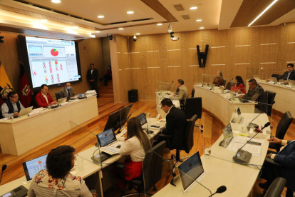 El Concejo Metropolitano de Quito aprobó la ordenanza que traslada el cobro de la tasa de basura a la planilla de agua potable.