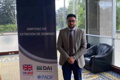 El juez Carlos Serrano presentó su renuncia el pasado 8 de diciembre, pero dejó de despachar por temor a las presiones y amenazas.