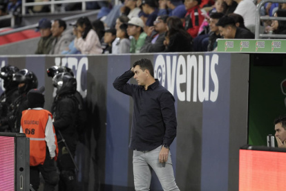 El DT Ismael Rescalvo sigue al mando. Retomaría actividad el 5 de enero.