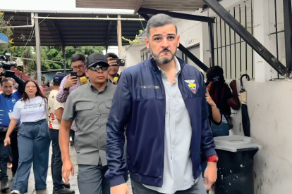 Aquiles Álvarez, alcalde de Guayaquil, es procesado por la Fiscalía por un presunto delito de comercio irregular de combustible.