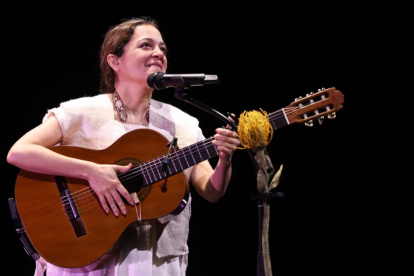 Natalia Lafourcade dio a conocer la noticia en Instagram.