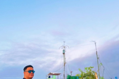 Carlos José Matamoros, presentador de Combate.