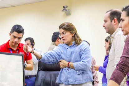 La vicepresidenta de Ecuador, María José Pinto.