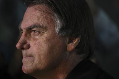 El expresidente brasileño Jair Bolsonaro, que sostiene una condena de 27 años de cárcel por intento de golpe de Estado, fue operado "con éxito.