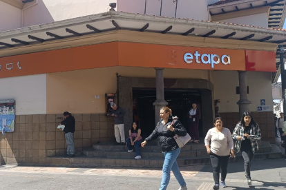 La Contraloría General del Estado emite informe sobre contratos de talento humano de Etapa EP.