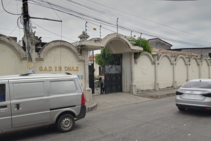 A la morgue de Daule fue llevado el cadáver del conductor de tricimoto que fue asesinado en el recinto La Chacra, perteneciente a Lomas de Sargentillo.