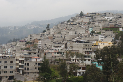 Uno de los déficits en Quito apunta a la precariedad de la construcción.