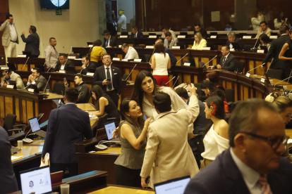 Legislación. El bloque de ADN cuenta con 68 legisladores propios por lo que necesita de los aliados para completar los 77 votos que exige la mayoría absoluta para aprobar las leyes en l Pleno.