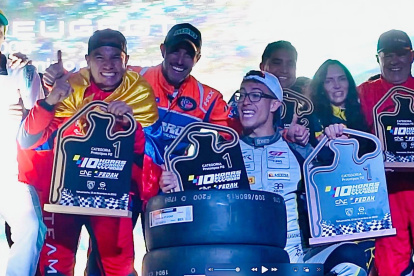 David Terán (i), Felipe Gil, Xavier Villagómez, Mateo Villagómez, Felipe Cevallos, Abigail y Marcelo Ron.