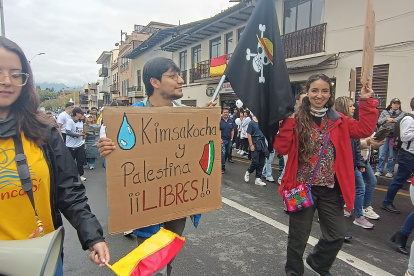 Ministerio del Ambiente y Minas habría emitido un permiso para que la empresa minera Dundee Precious Metals tome muestras de agua en Quimsacocha.