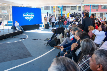 Los nuevos funcionarios acompañaron al alcalde en su informe semanal Frecuencia Quiteña el 29 de diciembre de 2025.