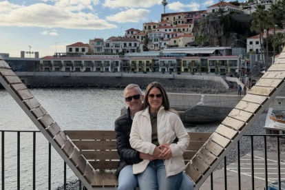 Denisse Molina junto a su esposo, Alexandre.