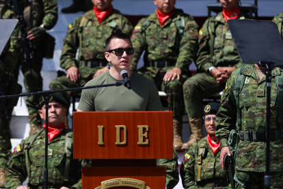 El presidente Daniel Noboa firmó el decreto que declara zonas de seguridad los perímetros de los centros penitenciarios.