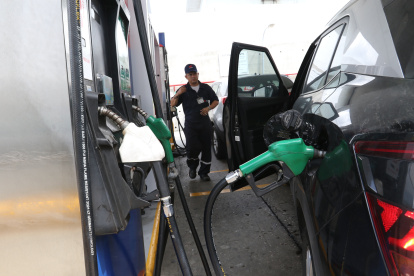 Gasolineras de Guayaquil cerrarán la noche del 31 de diciembre.
