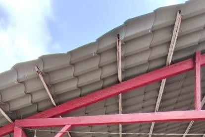 Los ciclistas vestidos de viudas luego de llegar al cantón Daule.