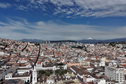 Competencias. El Estatuto Autonómico está en la congeladora, a pesar de que es un asunto que está normado en la Constitución de Montecristi.