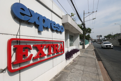 EXPRESO y EXTRA continúan su labor periodística pese a denuncias de presión por parte del Gobierno ecuatoriano.