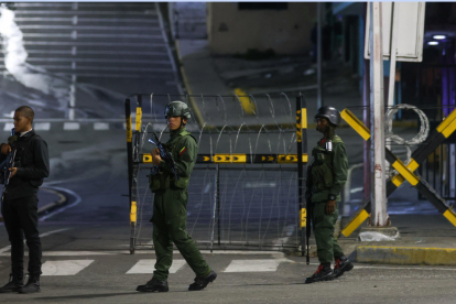 Venezuela reportó ataques y explosiones en su país por parte de Estados Unidos.