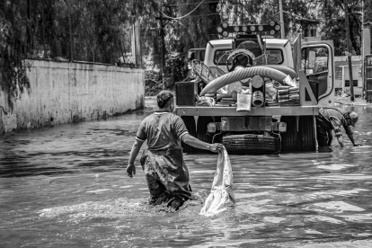 Temperaturas más altas, lluvias intensas y sequías profundas impulsan la creación de sistemas de alerta que protejan vidas y bienes.