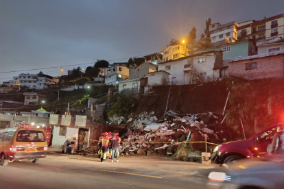 El Coe Metropolitano atendió un movimiento de tierra en el sector de Chilibulo.