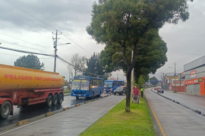 El accidente en el carril exclusivo de la Ecovía, en la av. Maldonado, obligó a suspender el paso en esa zona del sur de Quito.