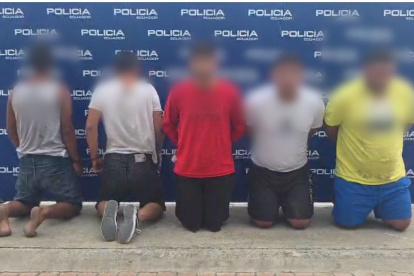 Los cinco sujetos intentaron ingresar al Ecu-911 de Manta.