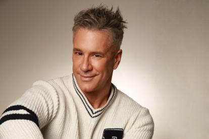 Fernando Carrillo tiene 60 años.