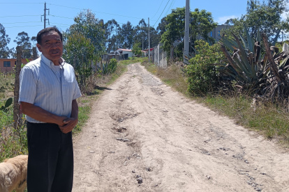 Moradores esperan que se mejore el problema de conexión vial en su sector.