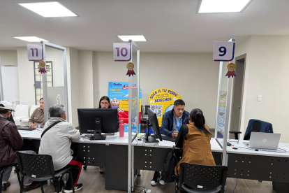 Balcones de servicios del Municipio facilitan atención personalizada para la exoneración del impuesto predial.