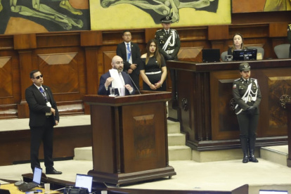 Ante el Pleno de la Asamblea, Godoy repetía frases que también emplean los trolls del Gobierno de Daniel Noboa para hablar del supuesto pacto entre el correísmo y los exfuncionarios de Guillermo Lasso y Lenín Moreno.