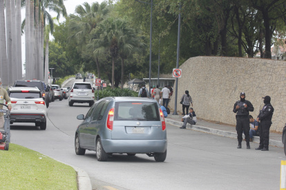 Las garitas y filtros de seguridad no impidieron el ingreso del grupo armado en Mocolí Golf Club